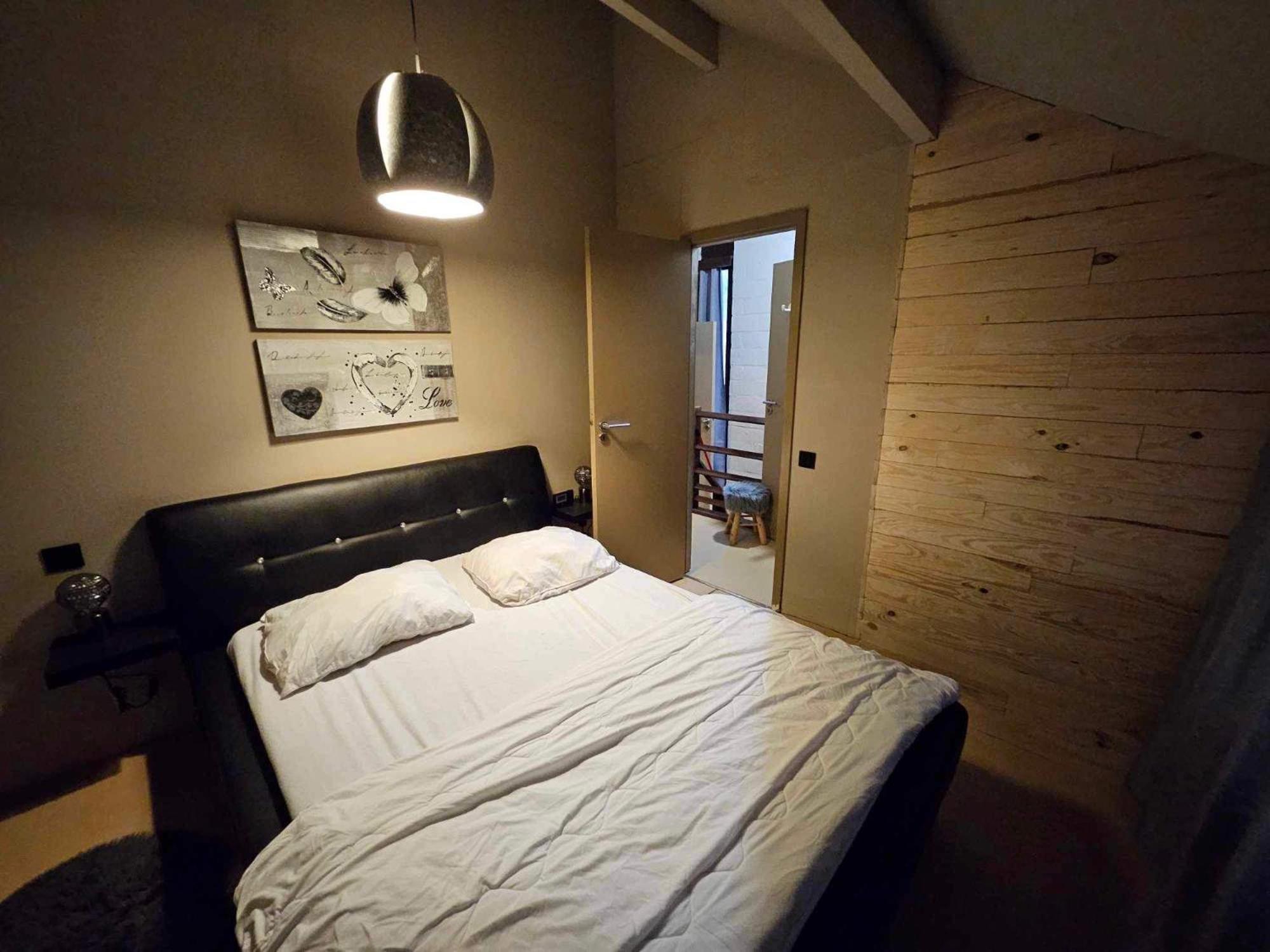 ブレモン Wood Houseヴィラ エクステリア 写真